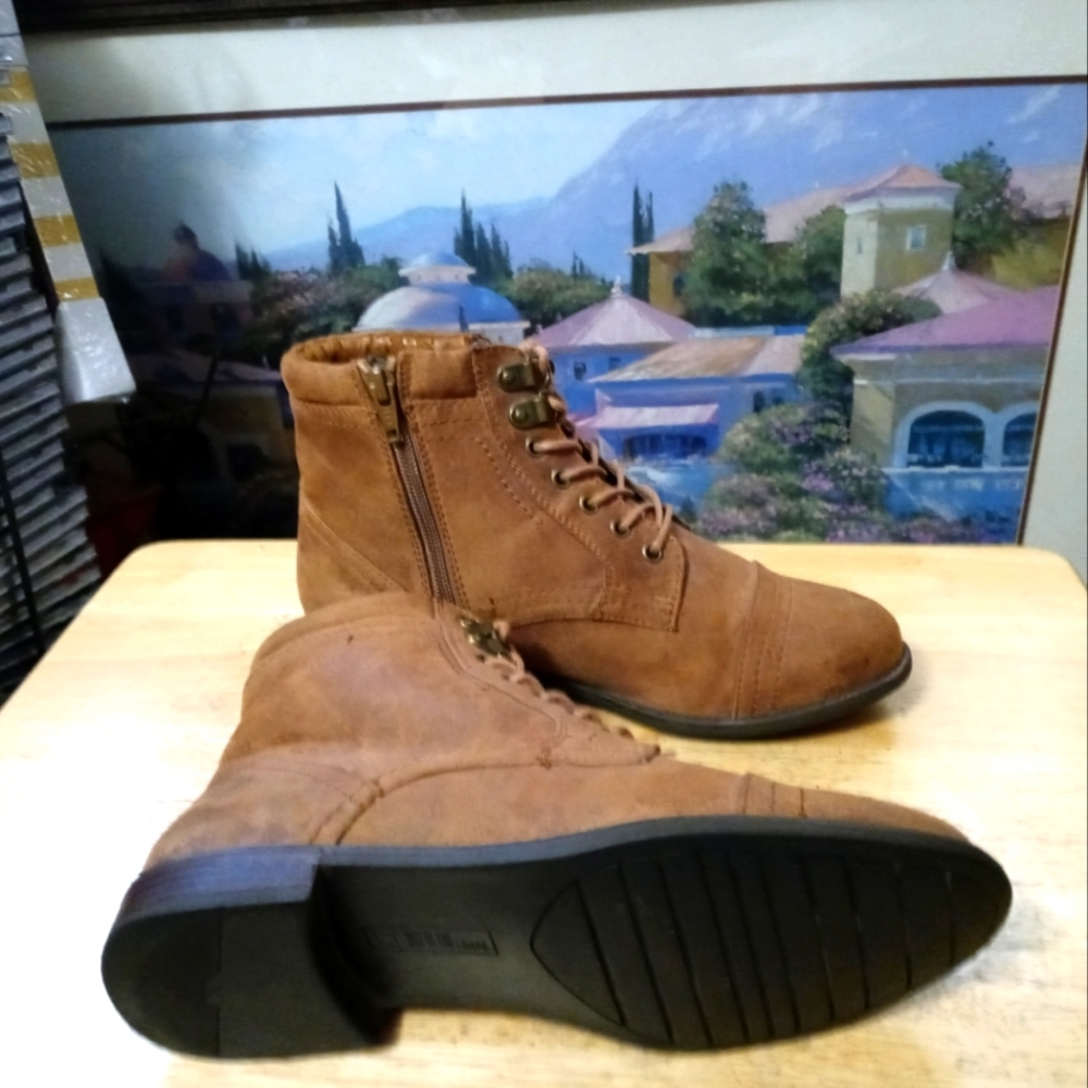 🗻👢White Mountain Tifton Lady Boots 👢🌅